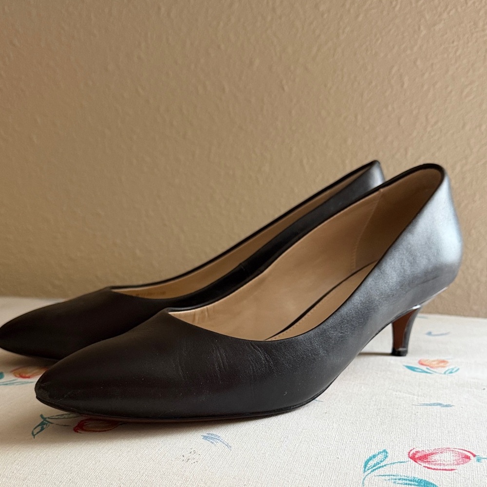 Cole haan grand øs black kitten heels !!